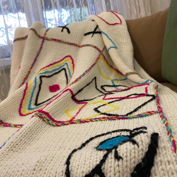 Hand Knitted Blanked - Picture 3 of 3